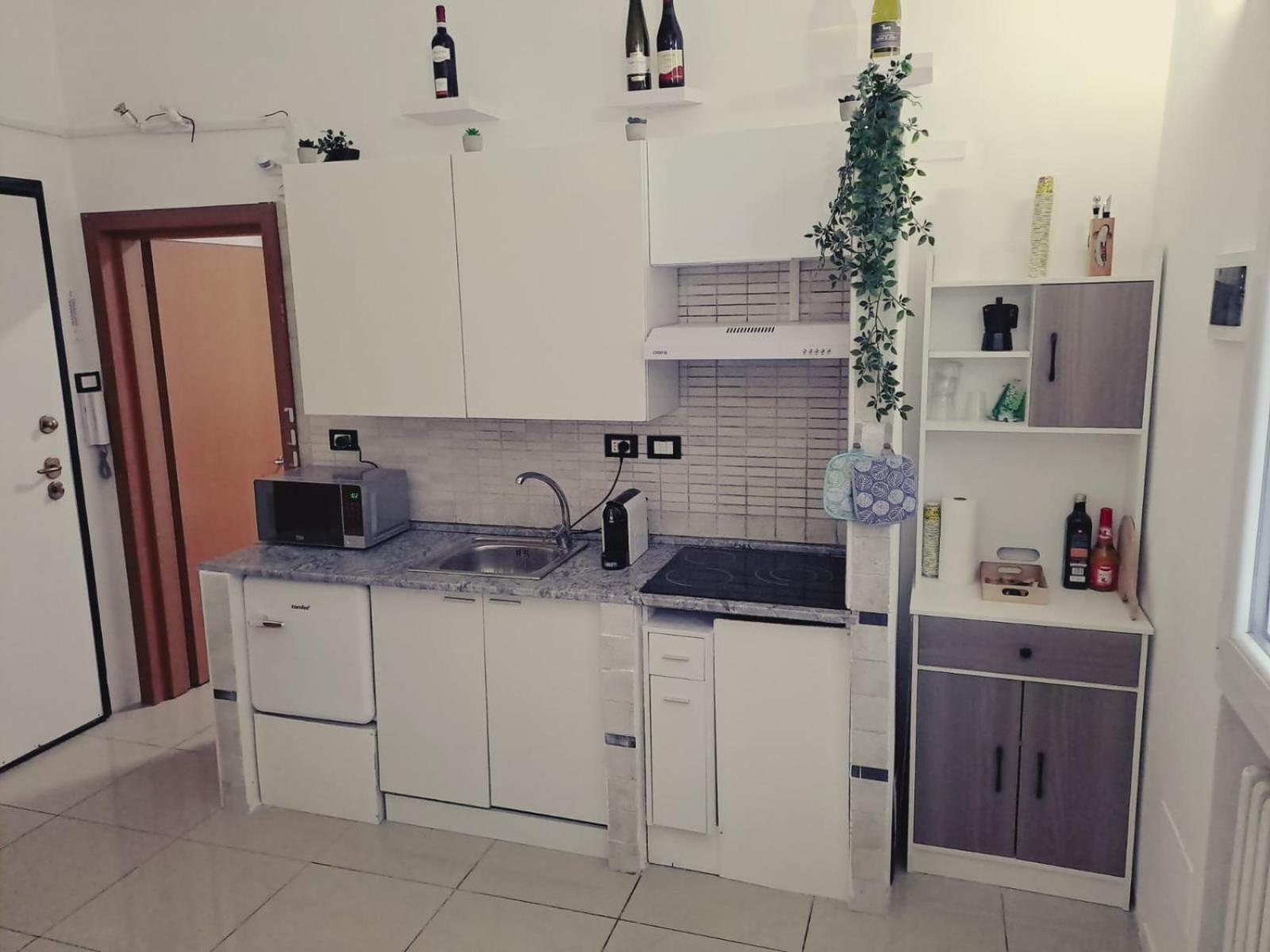 Fiera Bolognina - Komodo - Appartamento Completo Con Giardino E Parcheggio Privato Болоня Екстериор снимка