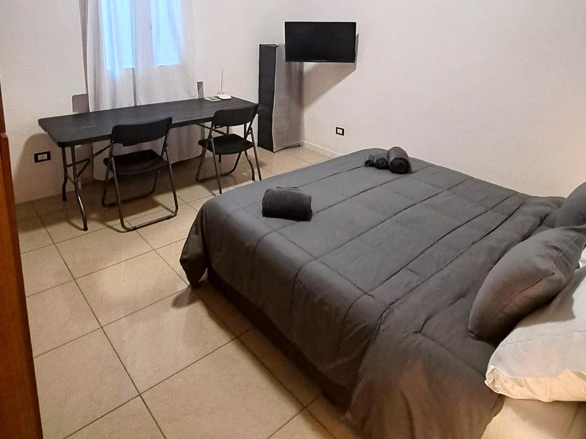 Fiera Bolognina - Komodo - Appartamento Completo Con Giardino E Parcheggio Privato Болоня Екстериор снимка
